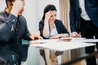 How Divorce Lawyer Can Guide to Dissolve Marriage Peacefully 