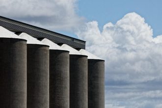Maximizing Grain Storage Efficiency with Stainless Steel Bins