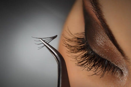 How to Choose the Right Eyelash Extension Glue