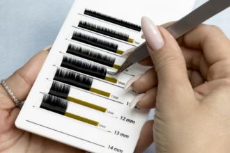 Tips for evaluating the quality of classic lash trays when buying wholesale