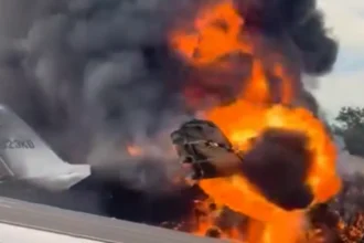 Two people killed in a plane crash on Florida Interstate: Sherrif's office