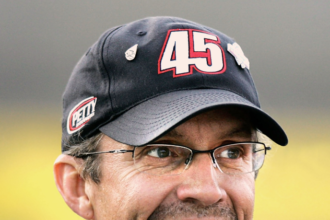 Kyle Petty wiki, height, weight, net worth and more