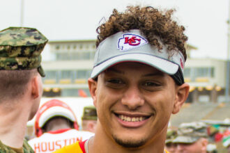 Patrick Mahomes wiki/bio