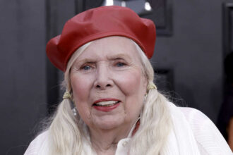 Joni Mitchell Net Worth