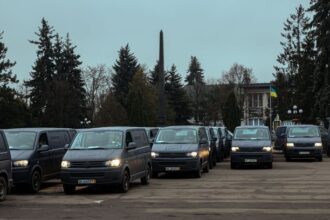 Ukrainian border guards received 50 minibuses as a donation from MK Foundation and their partners