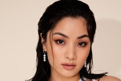 Anna Sawai age