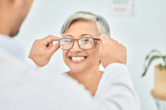 Preparing For Your Eye Exam Toronto: Dos And Don'ts For Optimal Results 