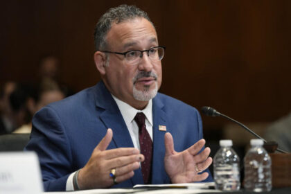 Review Federal students aid