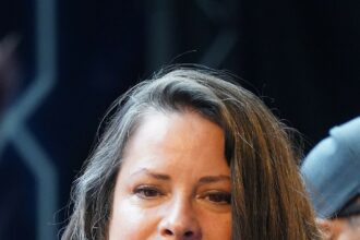Holly Marie Combs Net Worth