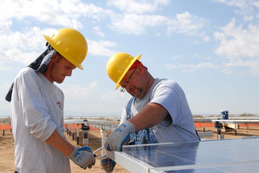 How Hybrid Solar Inverters Are Revolutionizing Energy Efficiency
