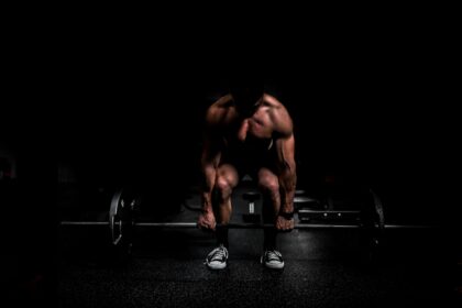 What Poses and Postures Should You Practice for Your First Bodybuilding Competition?