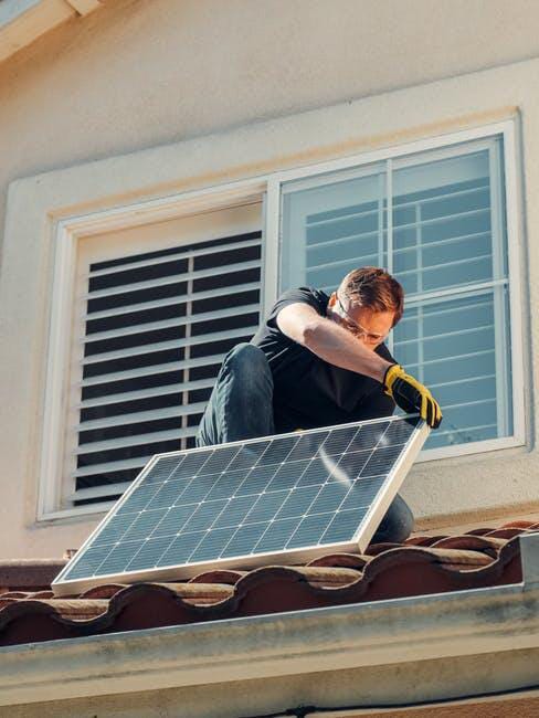The Benefits of a Standard Roof Angle for Solar Panel Installation