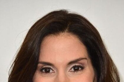 Jami Gertz's Net Worth: How Did She Become a Billionaire?