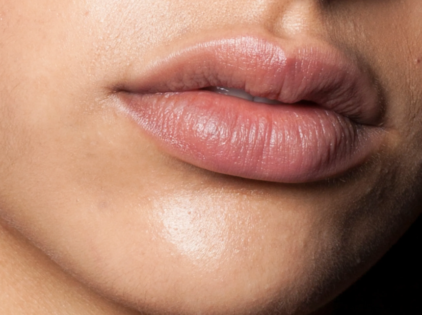 Say Goodbye to Chapped Lips with Natural Pawpaw Lip Care