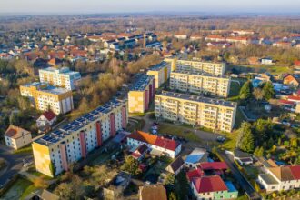 Exploring the Future of Modern Roofing: The Growing Trend of Solar Integration