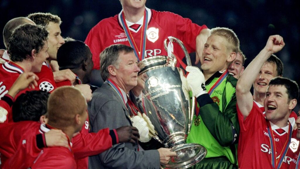 Gary Neville reveals the biggest transfer mistake Manchester United made under the 26-year tenure of Sir Alex Ferguson.