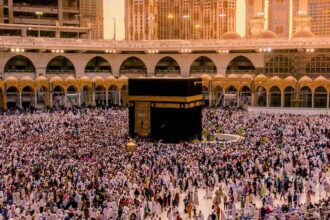 When is the best time to perform Umrah?