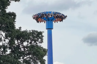 Oregon Amusement Park Sues Ride Manufacturer After Guests Are Left Hanging Upside Down