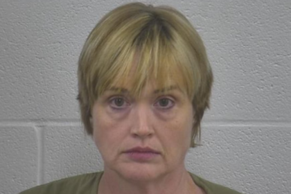 Tennessee Woman Tried to Hire Hitman to Kill the Wife of Man She Met on a Dating Site: 'It Needs to Appear Random'