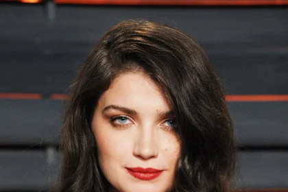 Who Is Eve Hewson and Why Is She Making Headlines?