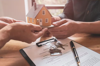 The Benefits Of Getting Yourself Onto The First Rung Of The Property Ladder In Singapore.
