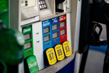 Tennessee Man Breaks Gas Pumps and Throws Rock at Window After Being Denied Bathroom Access, Police Report