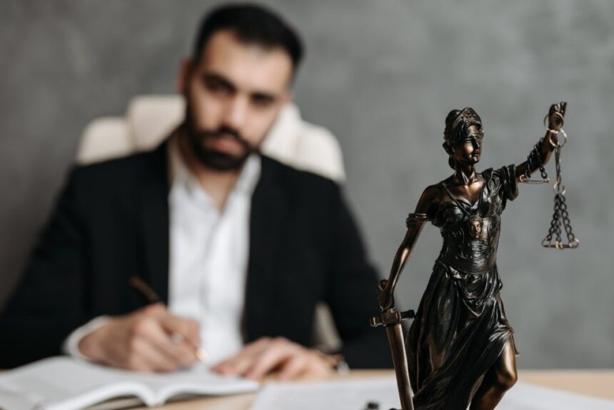 A Guide to Choosing the Right Personal Injury Lawyer to Represent You