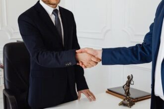Essential Tips for Choosing the Right Injury Lawyer for Your Needs