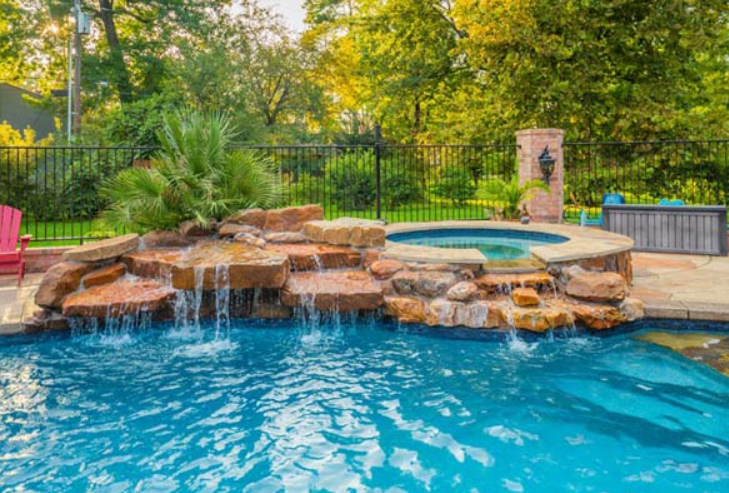 A Splash of Luxury: Creating Your Dream Pool Oasis