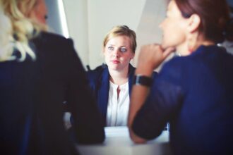 Top 9 Reasons Why You Should Consult a Business Dispute Lawyer