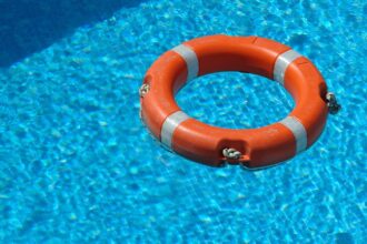 What to Do in Case of a Swimming Pool Accident: A Step-by-Step Guide