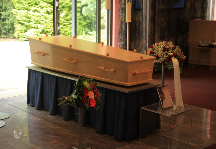 Top 6 Factors to Consider When Choosing Cremation Packages