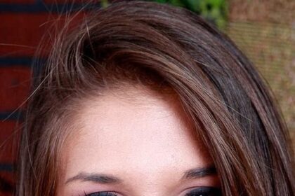 Mischa Brooks Wiki, Bio