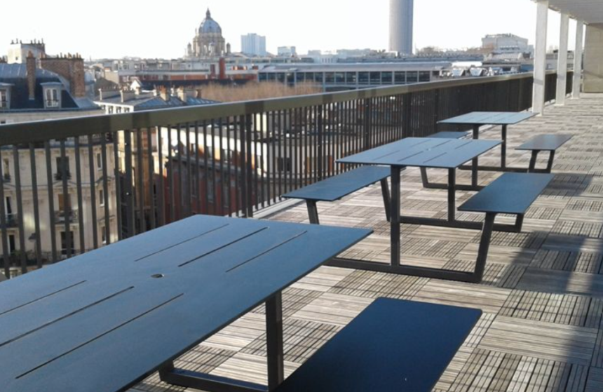 Choosing the Right Commercial Picnic Table for Your Outdoor Venue