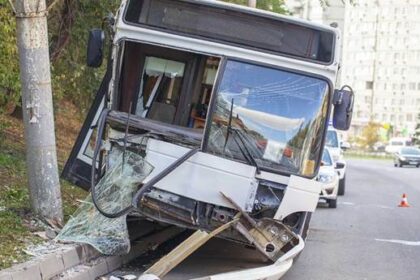 Inexperienced Drivers and Other Reasons Behind Bus Accidents