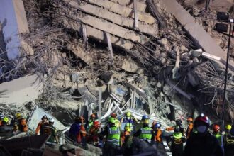 Death toll in Myanmar earthquake soars as international aid steps in