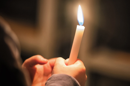 5 Thoughtful Ways to Honour Someone You've Lost