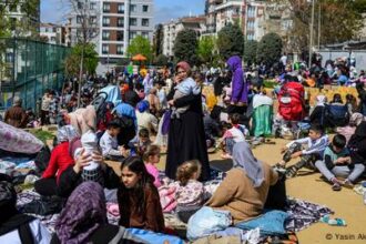 Powerful earthquake shakes Istanbul
