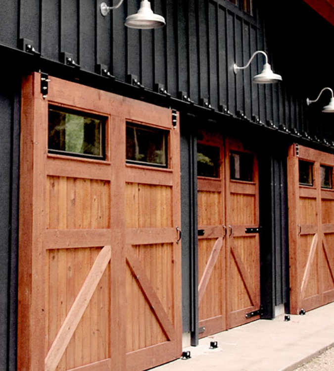 What’s Inside a Great Barn Door Hardware Kit (and What to Avoid)
