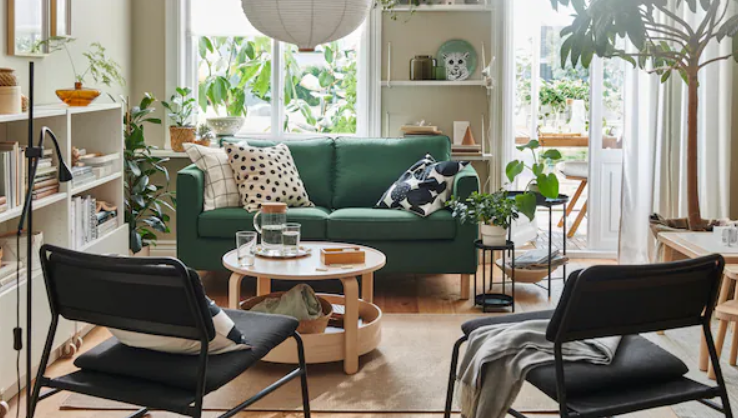 How to Design a Pet-Friendly Living Space Without Sacrificing Style