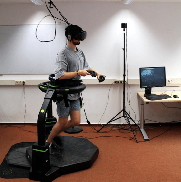 What Do You Actually Need to Know Before a Walk-In VR Session?