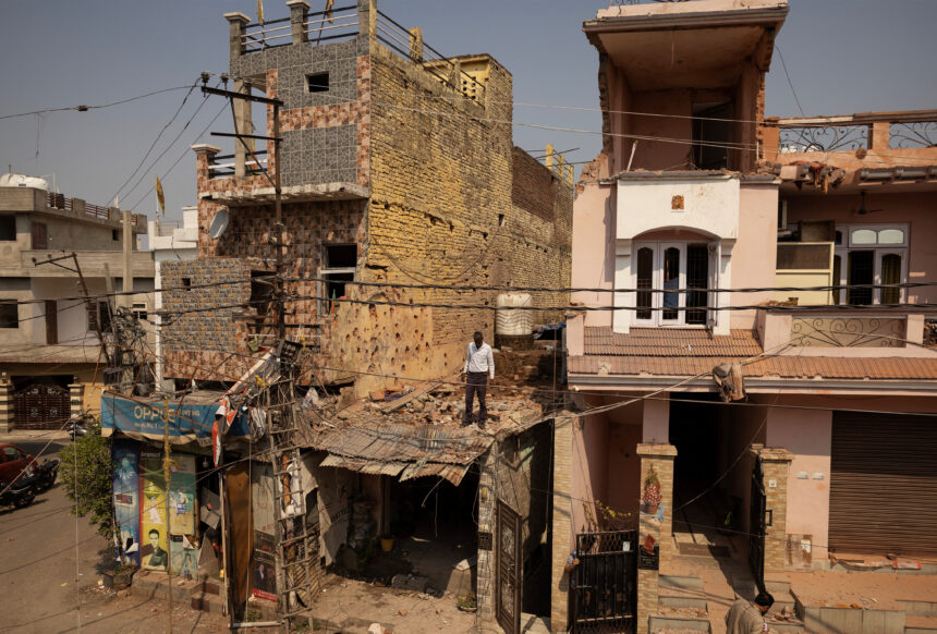 At Least 13 Civilians Killed in Pakistani Kashmir in 12 Hours, says Disaster Authority