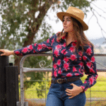 Thomas Cook Clothes: Practical and Comfortable Outfit Tips for Working Outdoors