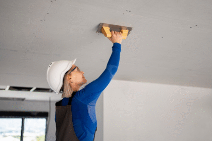 Early Warning Signs Homeowners Can Spot Before a Roof Inspection