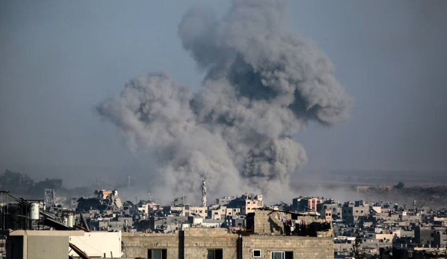 Israeli attacks kill 140 in Gaza in 24 hours, medics say