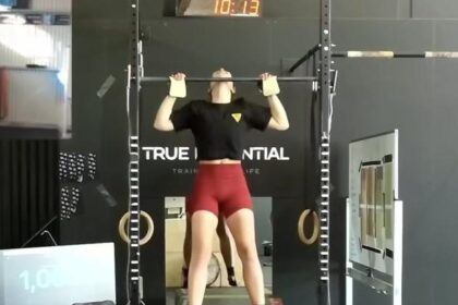 Woman completes 7,079 pull-ups in 24 24hrs to break Guinness World Record