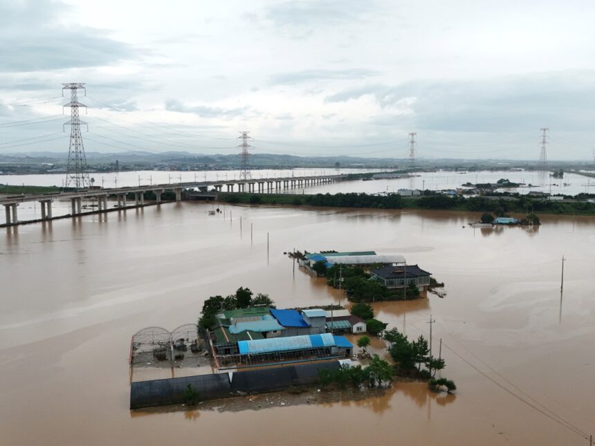 At least 18 Killed in South Korea Torrential Downpour