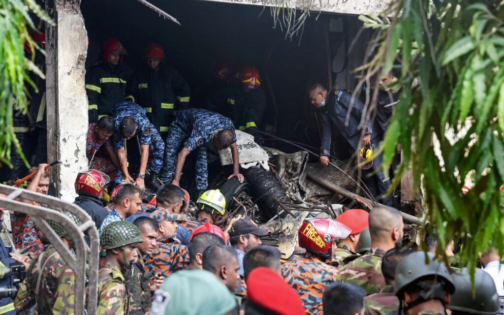 At least 19 Killed as Bangladesh Military Plane Crashes into School Campus