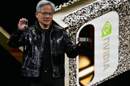 Record Gains: Nvidia’s AI Boom Powers Through Executive Offloads