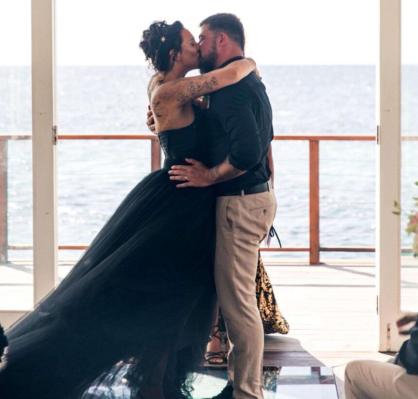 Woman Finally Says Yes After Boyfriend’s 43rd Proposal in Seven Years